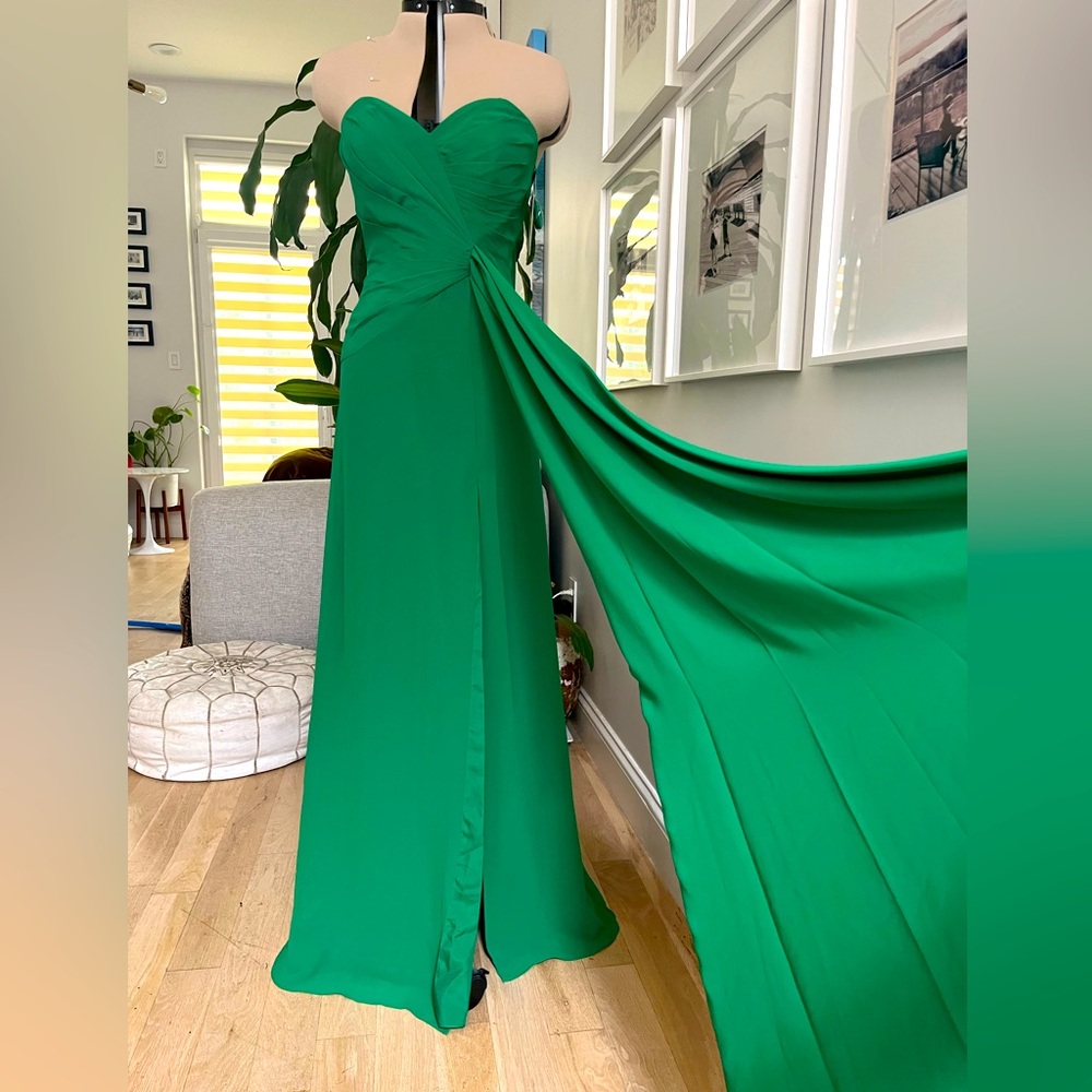 Faviana green dress